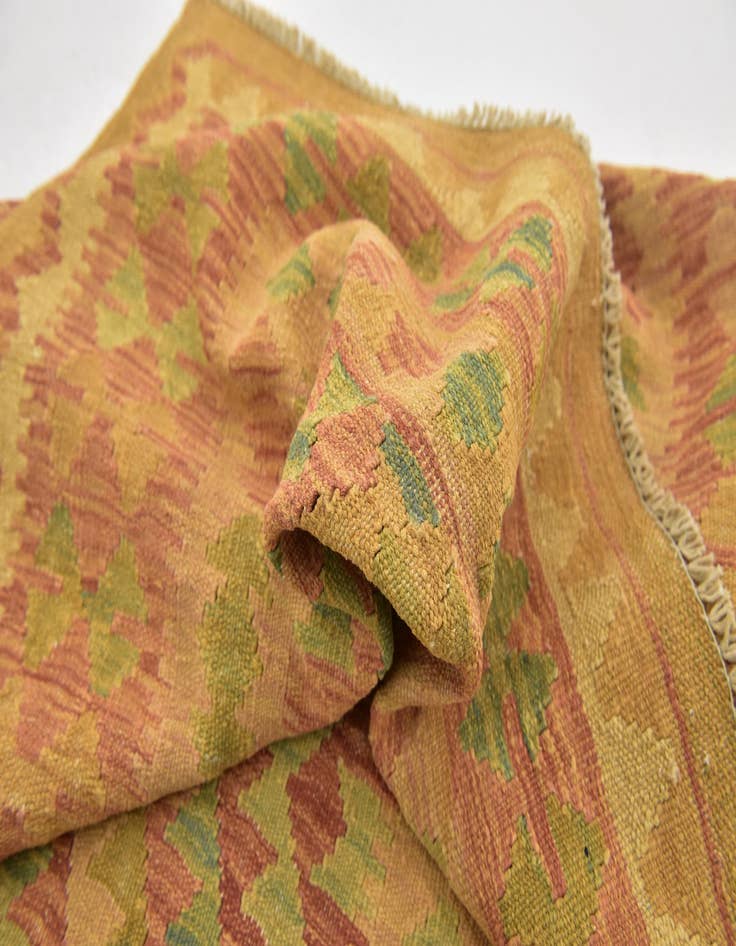 Detail image of 3' 3 x 5'  Hand Woven Kilim Waziri Wool Rug