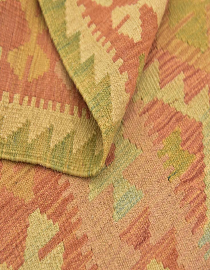 Detail image of 3' 4 x 5' Hand Woven Kilim Waziri Wool Rug
