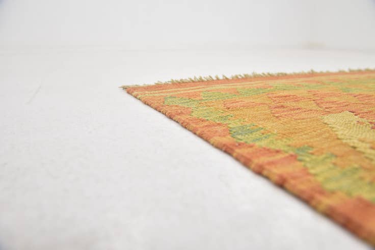 Detail image of 3' 3 x 4' 10 Hand Woven Kilim Waziri Wool Rug