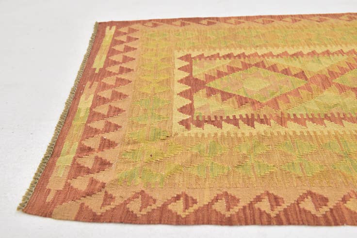 Detail image of 2' 8 x 4' 2 Hand Woven Kilim Waziri Wool Rug