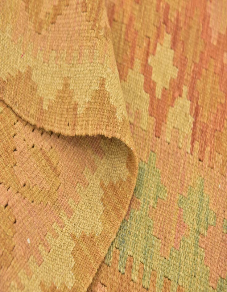 Detail image of 3' 3 x 5' 2  Hand Woven Kilim Waziri Wool Rug