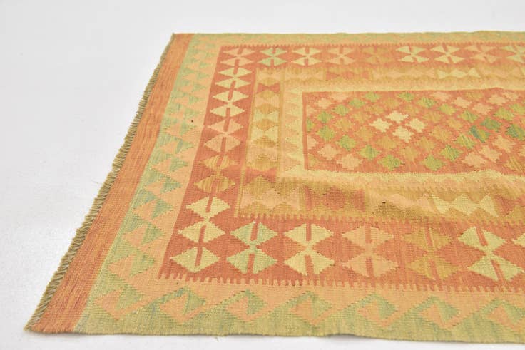 Detail image of 3' 4 x 5' Hand Woven Kilim Waziri Wool Rug