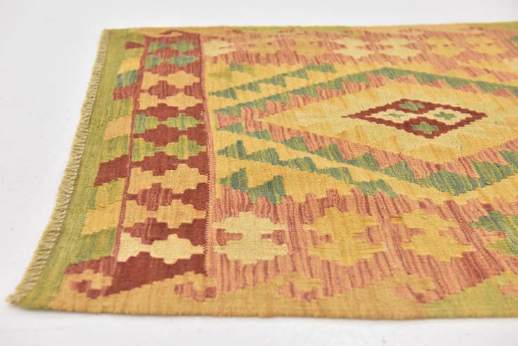 Detail image of 2' 8 x 4' 8 Hand Woven Kilim Waziri Wool Rug