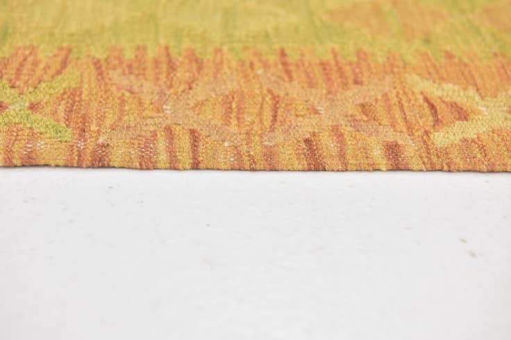 Detail image of 2' 6 x 4' Hand Woven Kilim Waziri Wool Rug