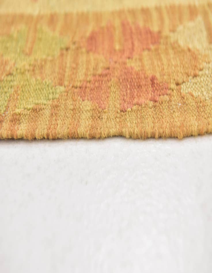 Detail image of 2' 8 x 4'  Hand Woven Kilim Waziri Wool Rug