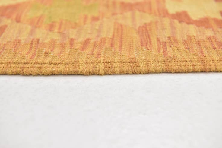 Detail image of 2' 6 x 4' Hand Woven Kilim Waziri Wool Rug