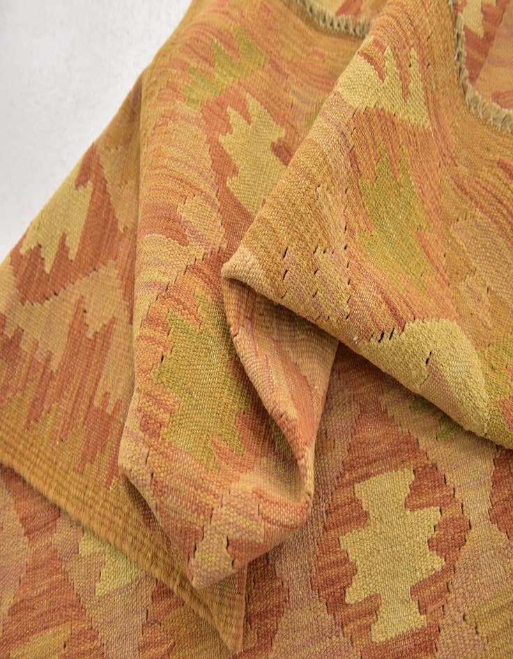 Detail image of 2' 6 x 4'  Hand Woven Kilim Waziri Wool Rug