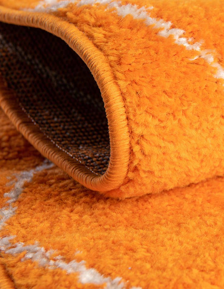 Detail image of 4' x 6' Lattice Frieze Rug