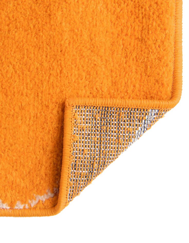 Detail image of 4' x 6' Lattice Frieze Rug