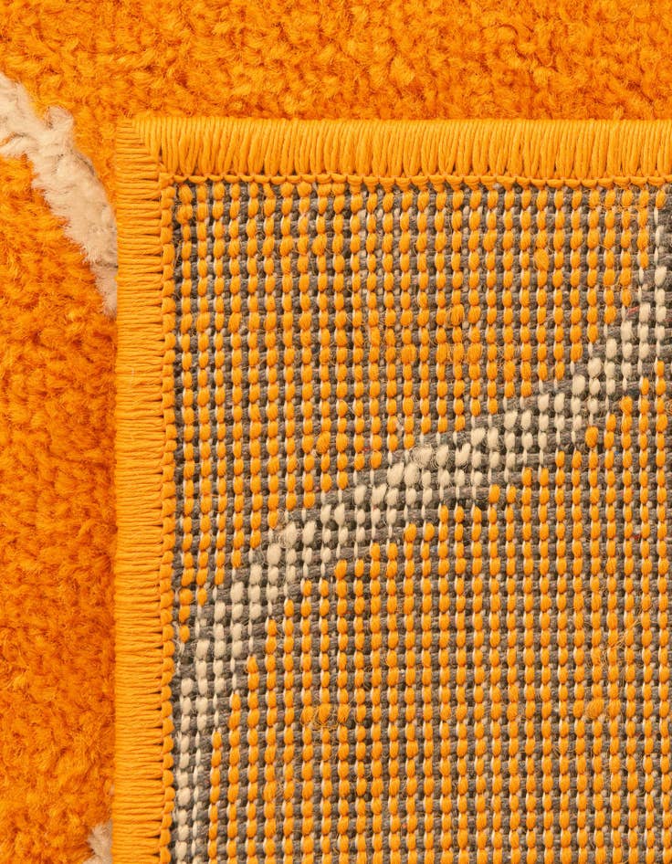 Detail image of 9' x 12' Lattice Frieze Rug