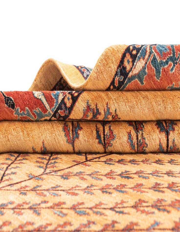 Detail image of 7' 7 x 9' 8  Hand Knotted Luribaft Rug