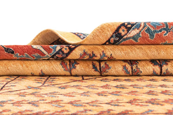 Detail image of 7' 7 x 9' 8 Hand Knotted Luribaft Rug