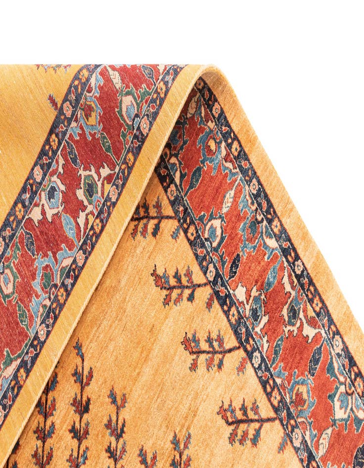 Detail image of 7' 7 x 9' 8 Hand Knotted Luribaft Rug