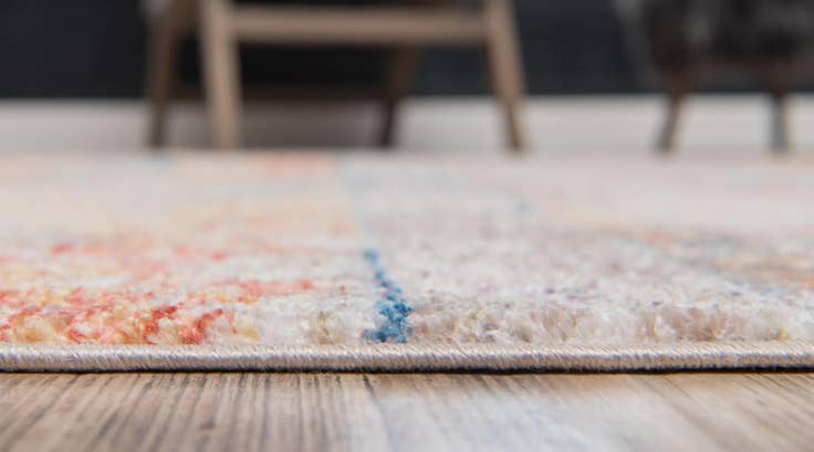 Detail image of 8' x 10' Madrid Rug