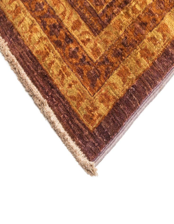 Detail image of 9' 9 x 13' 1 Hand Knotted Mamluk Rug