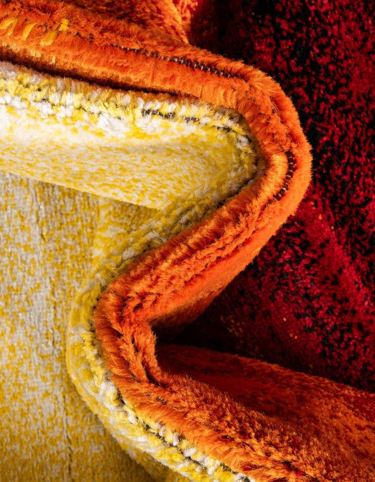 Detail image of 4' x 6' Metropolis Rug