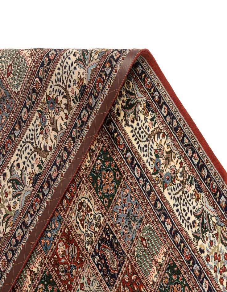 Detail image of 6' 6 x 9' 5 Mood Wool Rug