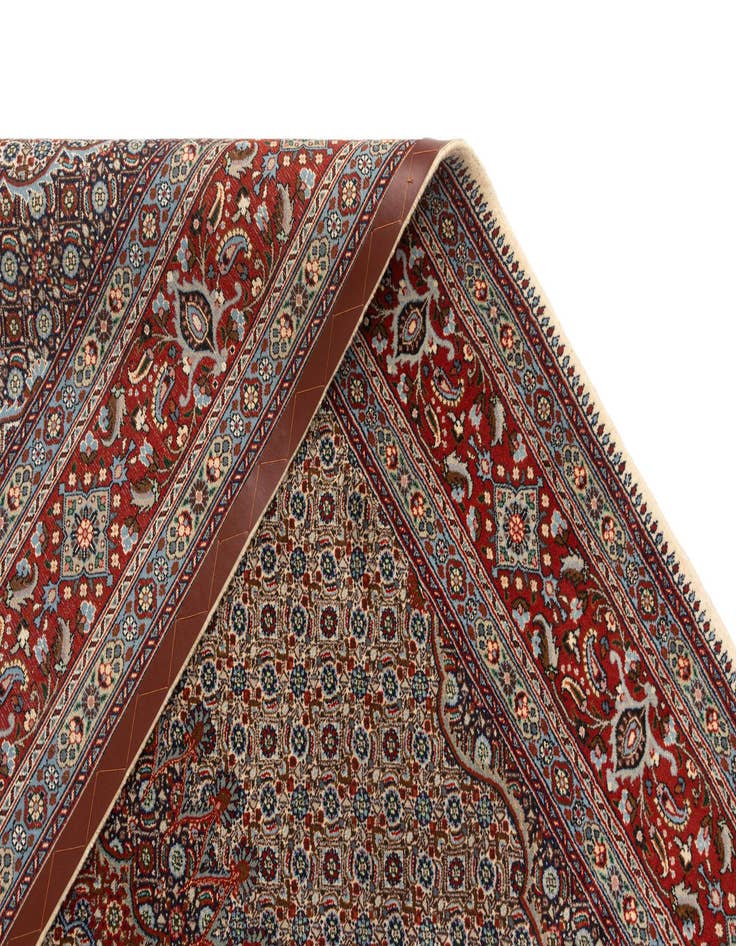 Detail image of 6' 7 x 9' 5 Mood Wool Rug