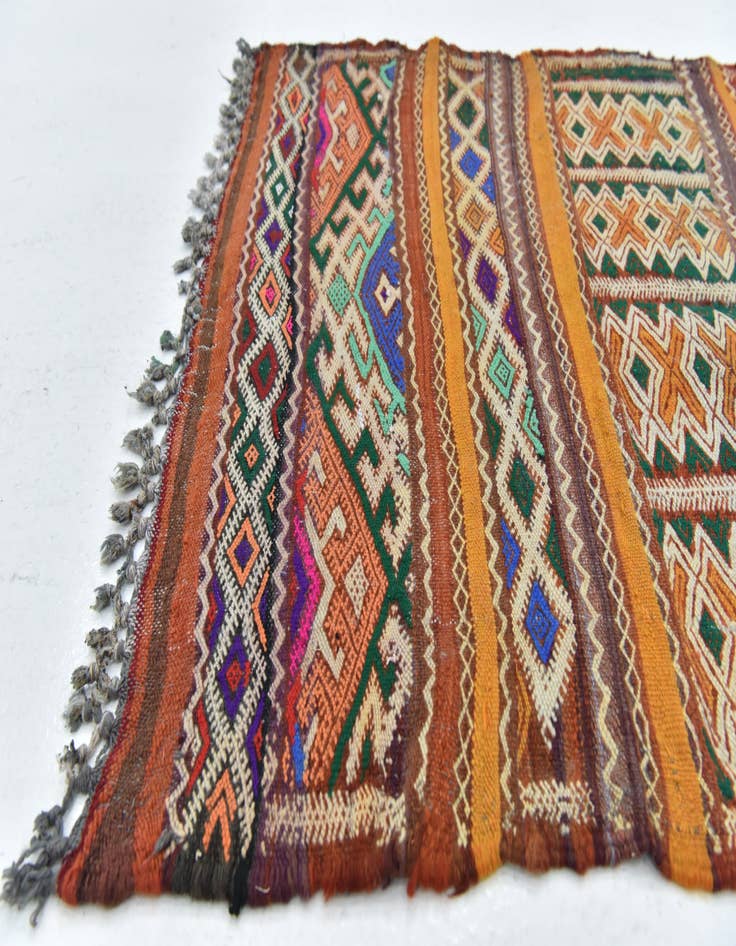 Detail image of 2' 7 x 5' Hand Knotted Moroccan Wool Rug