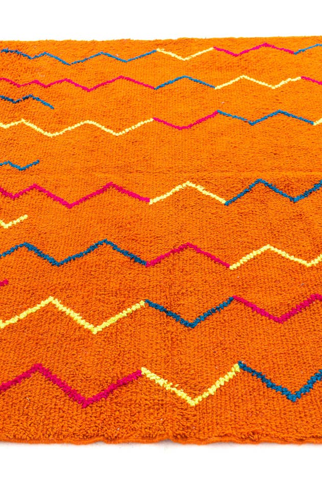 Detail image of 6' 10 x 10' Hand Knotted Moroccan Wool Rug