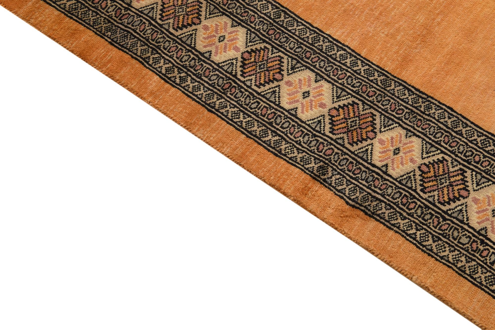 160cm x 205cm Hand Knotted Peshawar Ziegler Rug
