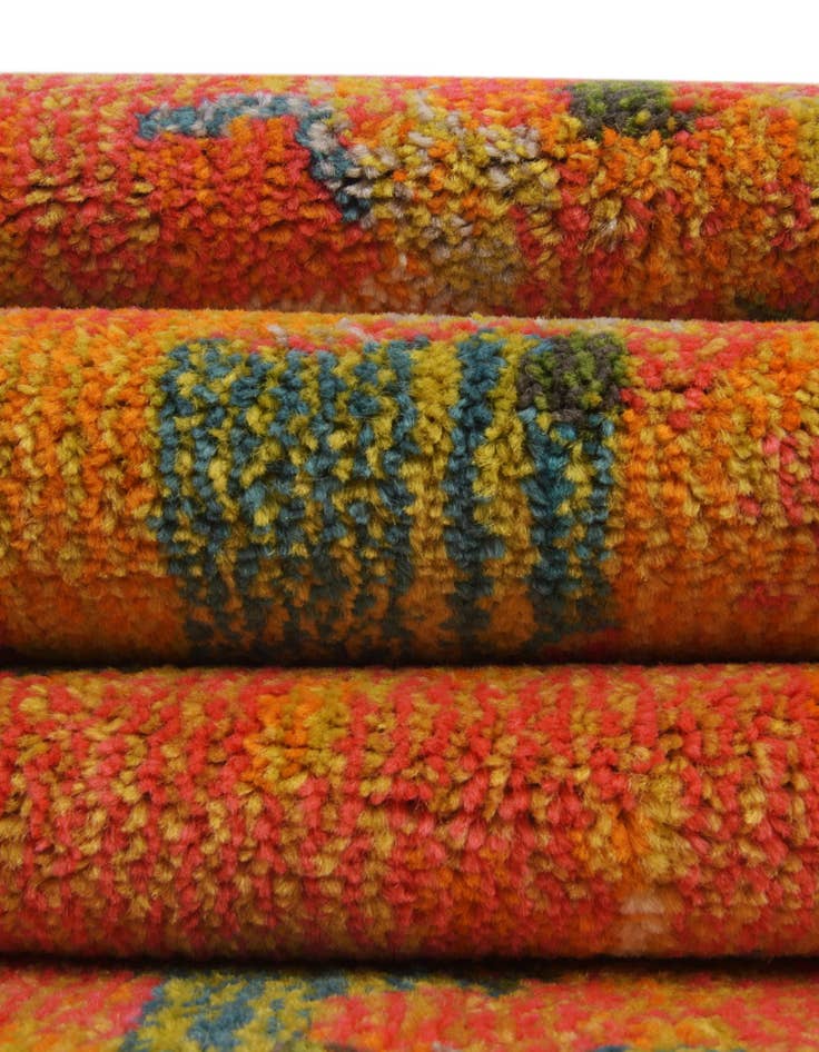 Detail image of 3' 3 x 5' 3 Washable Sevilla Rug