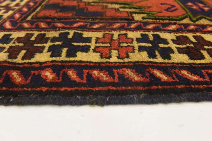 2' 8 x 4' 11 Hand Knotted Sumak Wool Rug
