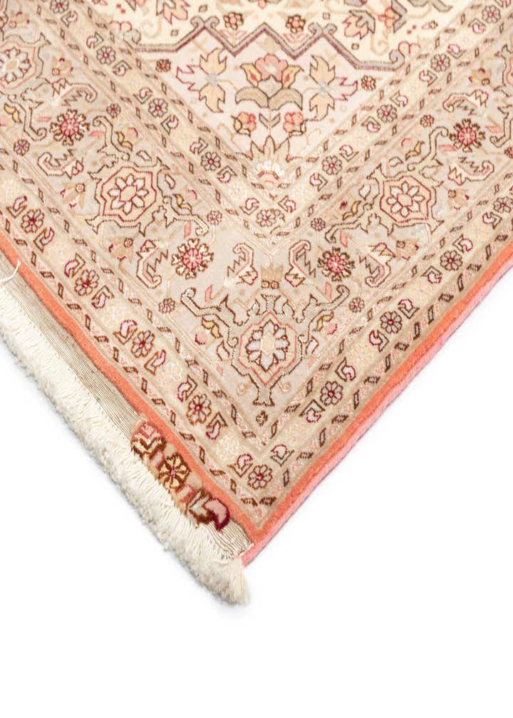 5' 1 x 6' 10 Tabriz Rug