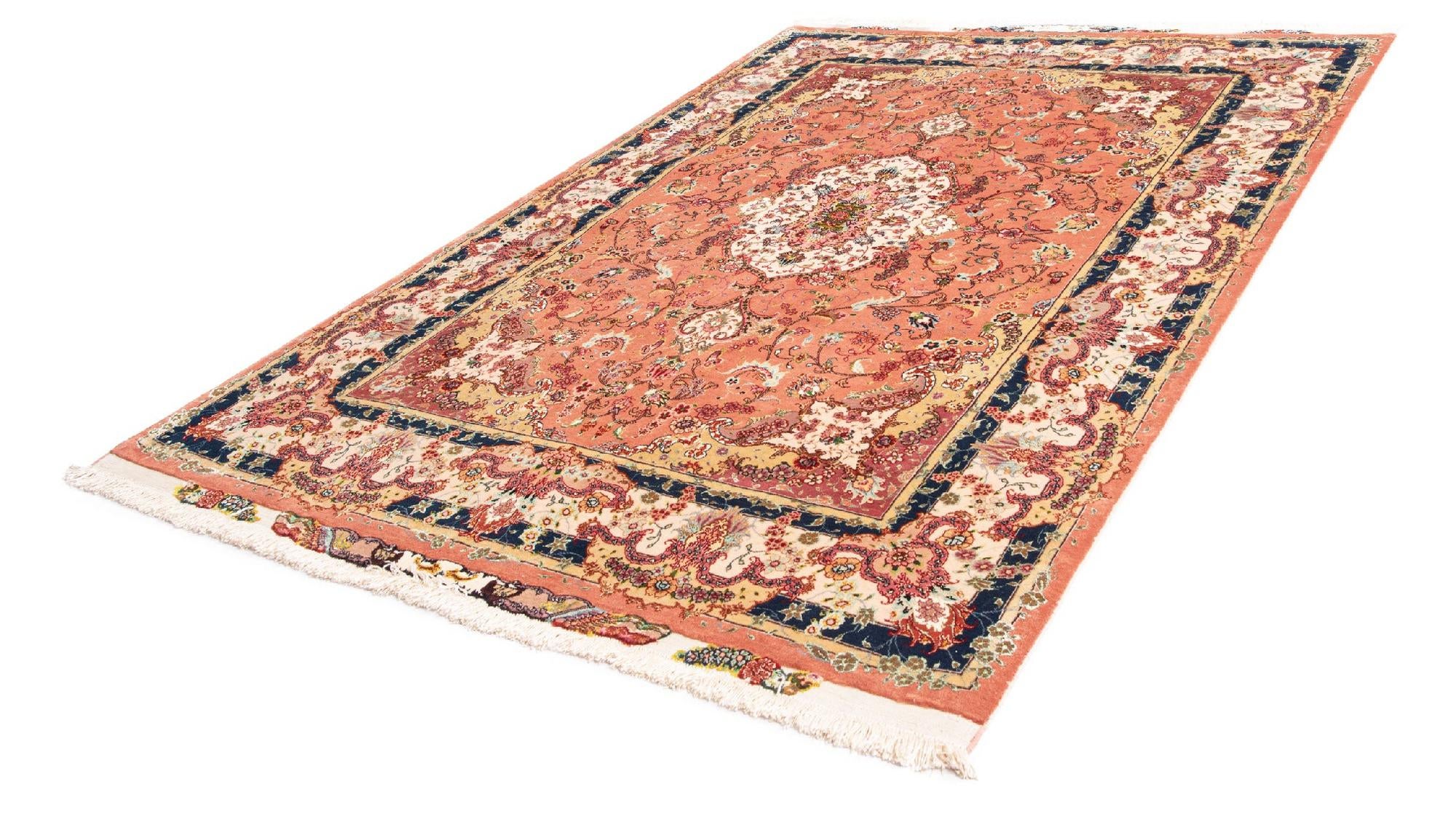 5' x 6' 11 Tabriz Rug