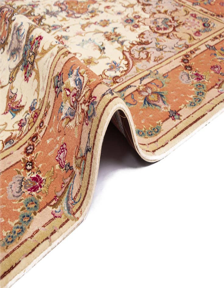 Detail image of 5' 1 x 7' 3 Tabriz Rug