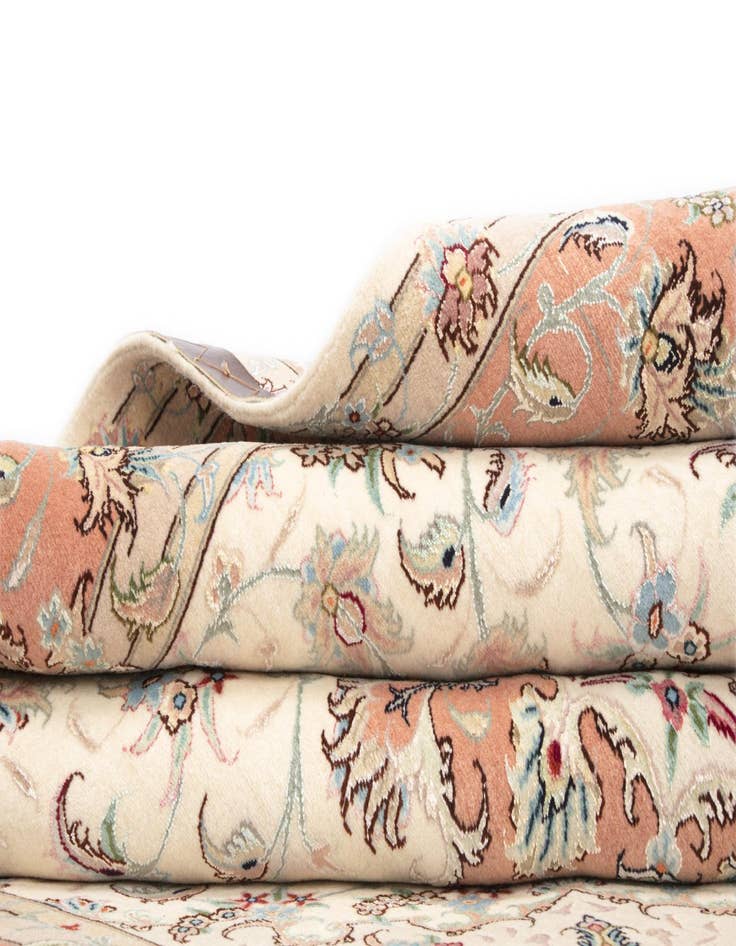 Detail image of 5' 2 x 7' 3 Tabriz Rug