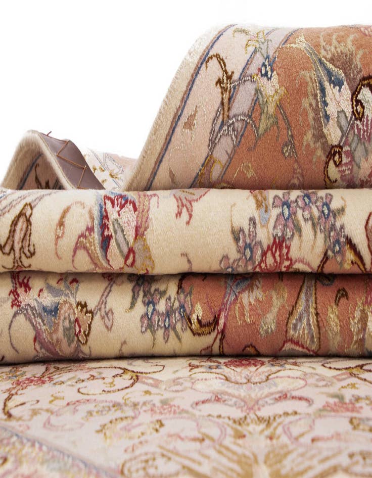Detail image of 4' 11 x 7' Tabriz Rug