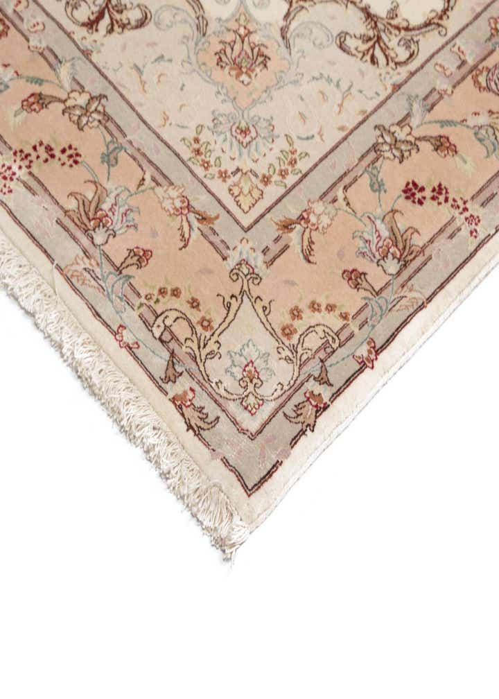 5' x 6' 6 Tabriz Rug