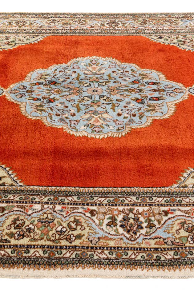 Detail image of 5' 7 x 8' 9 Hand Knotted Tabriz Wool Rug