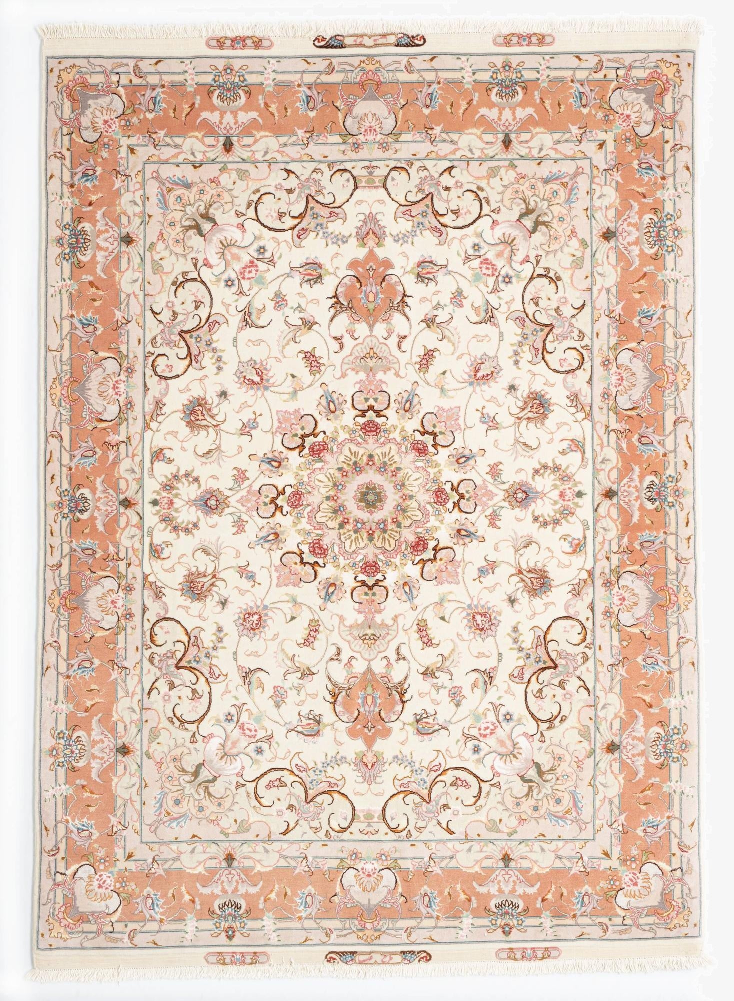 4' 9 x 6' 8 Tabriz Rug