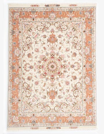 4' 9 x 6' 8 Tabriz Rug