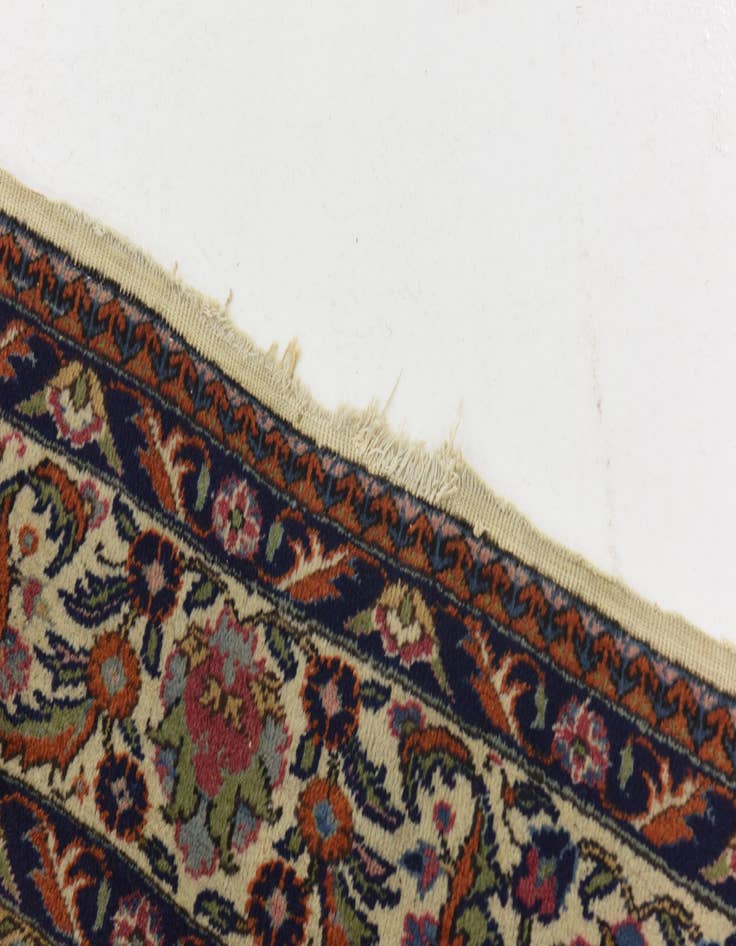 Detail image of 6' 9 x 9' 10 Hand Knotted Varamin Wool Rug