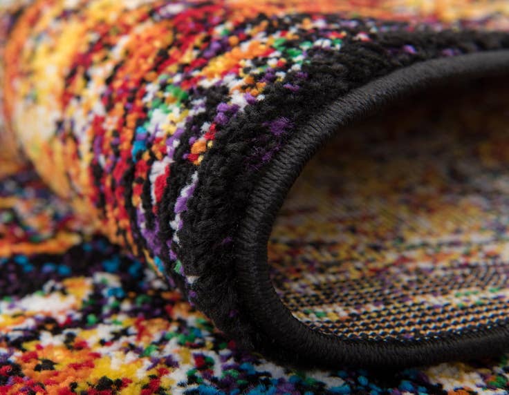 Detail image of 5' x 8' Venice Rug