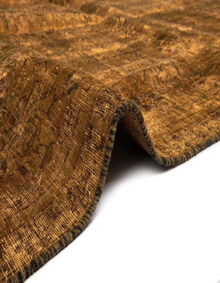 Detail image of 7' 3 x 10' 6 Vintage Royal Rug