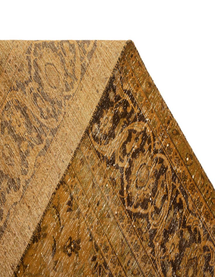 Detail image of 9' 6 x 12' 11 Vintage Royal Rug