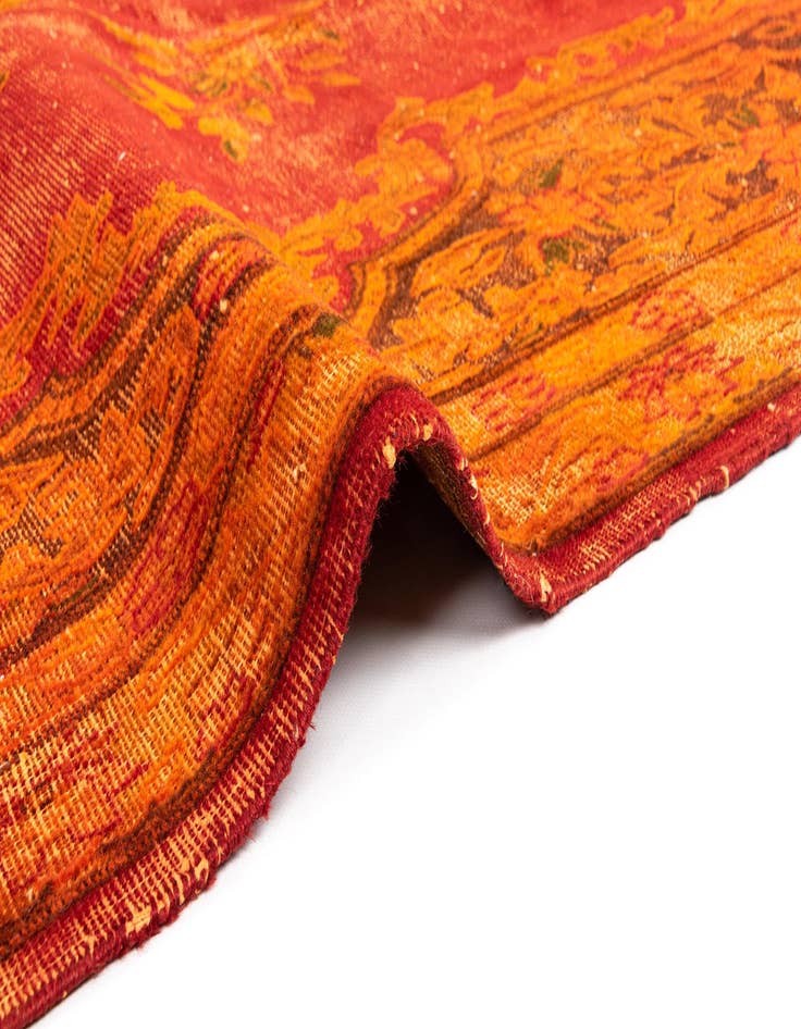 Detail image of 7' 9 x 11' 5 Vintage Royal Wool Rug