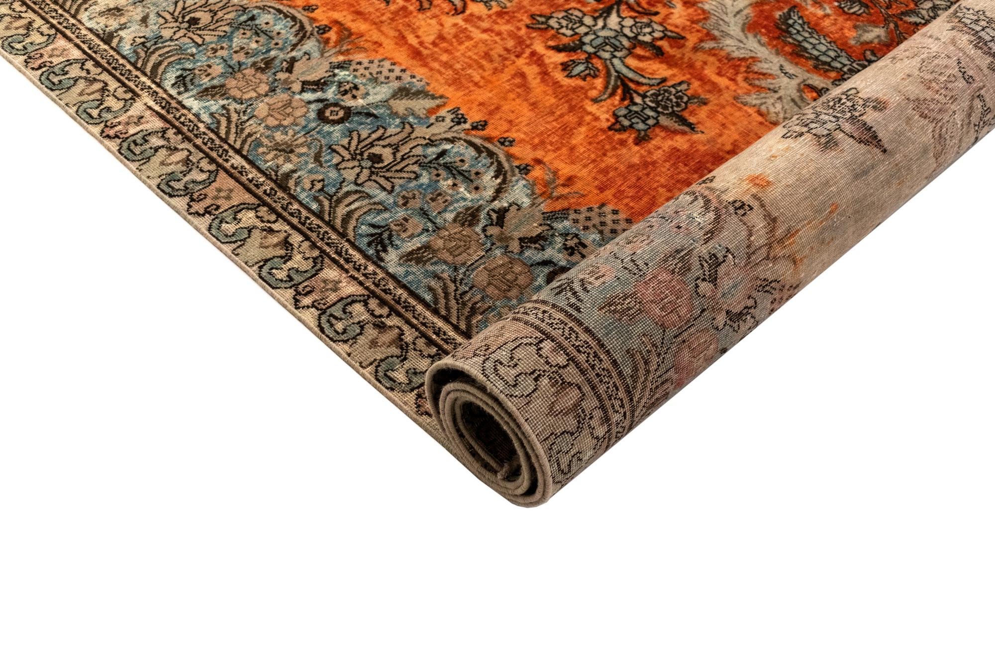 7' 9 x 10' 8 Vintage Royal Wool Rug