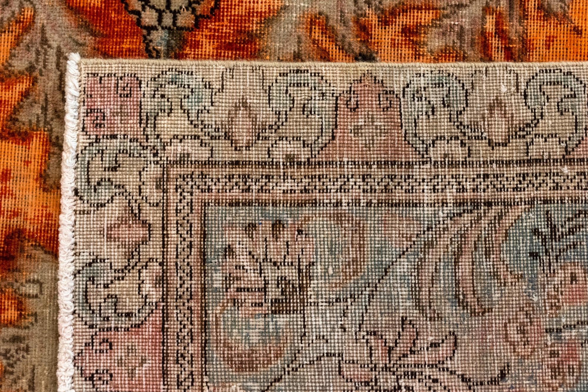 7' 9 x 10' 8 Vintage Royal Wool Rug