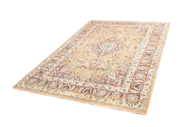 Detail image of 6' 4 x 9' 6 Vintage Royal Rug