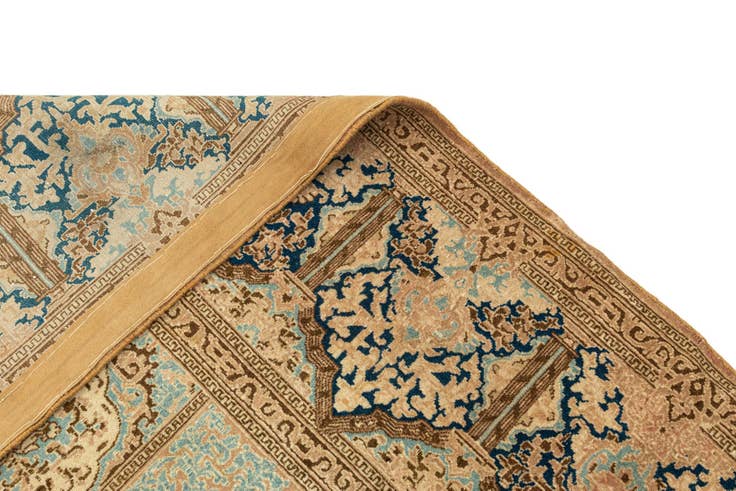 Detail image of 10' 2 x 13' 1 Vintage Royal Rug