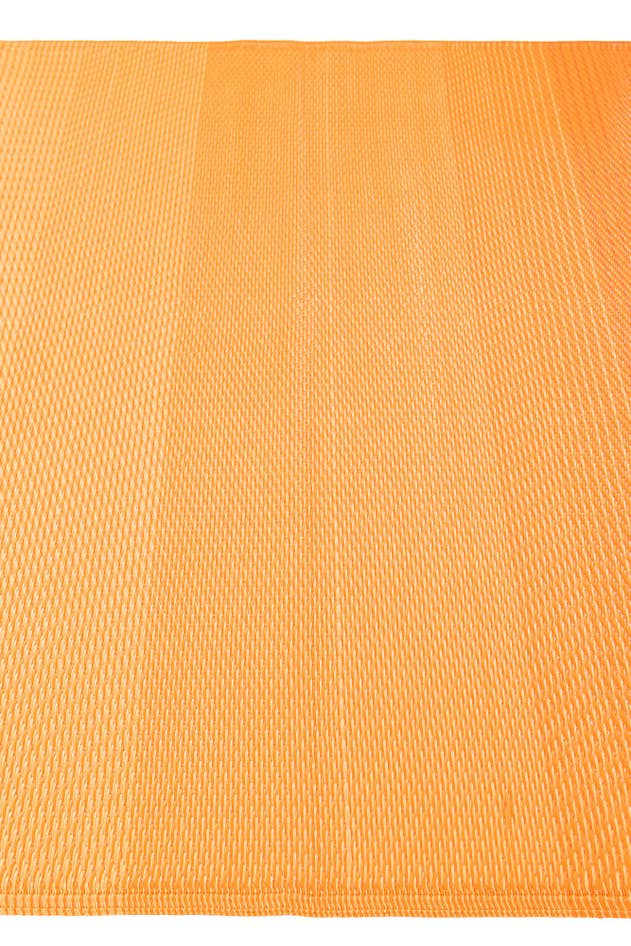 Detail image of 4' x 6' Easy-Clean Vista Breeze Indoor / Outdoor Rug