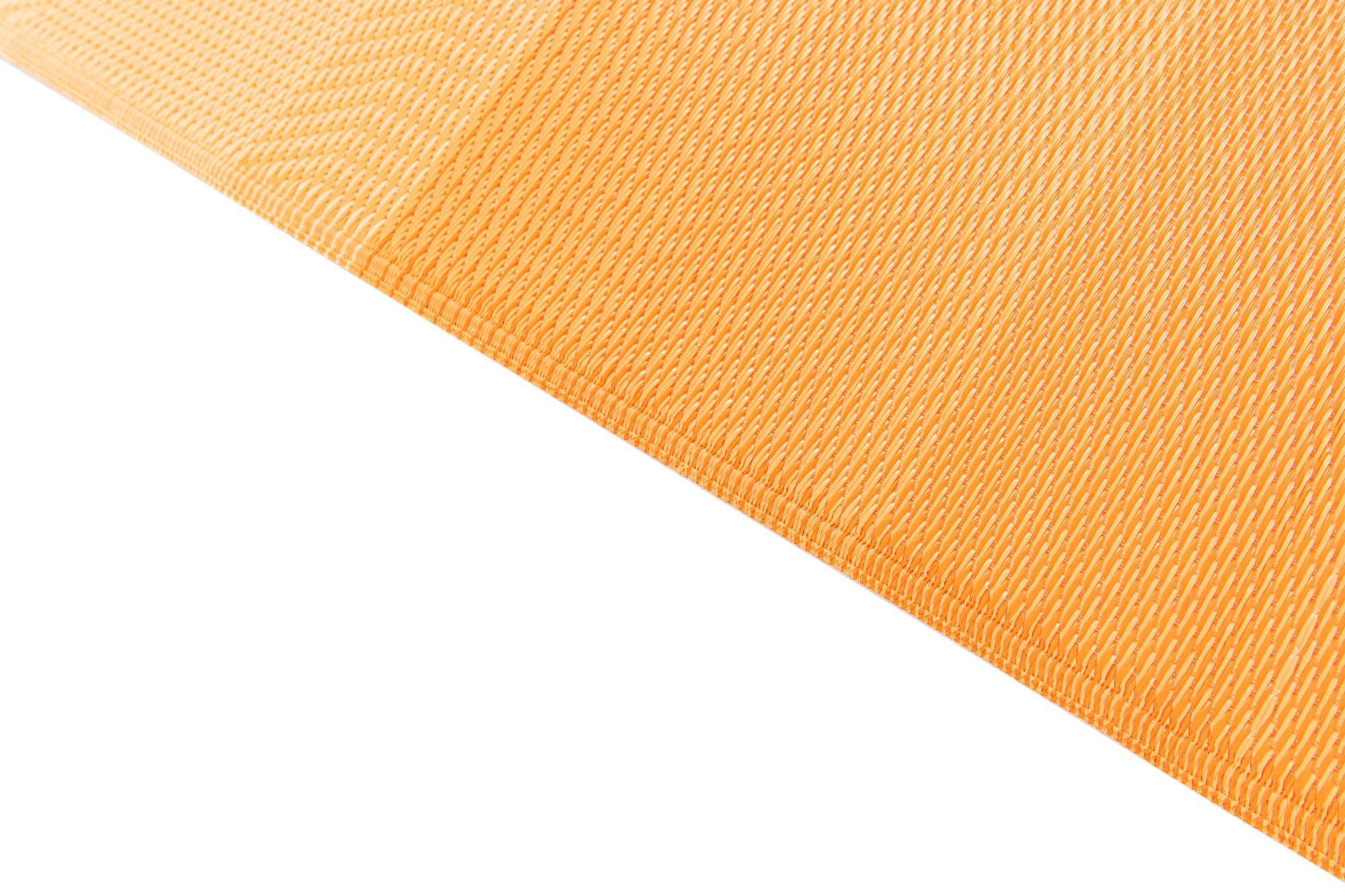 4' x 6' Easy-Clean Vista Breeze Indoor / Outdoor Rug