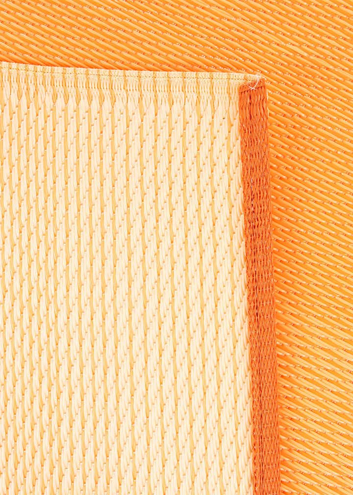 4' x 6' Easy-Clean Vista Breeze Indoor / Outdoor Rug