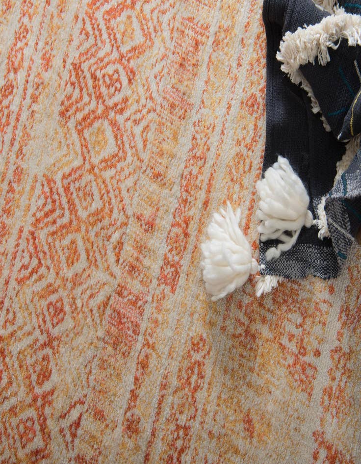 Detail image of 8' x 8' Apollo Round Rug