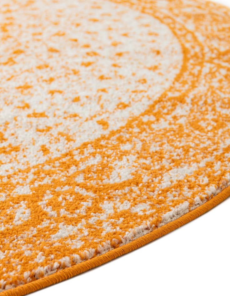 Detail image of 7' 10 x 7' 10 Dover Round Rug